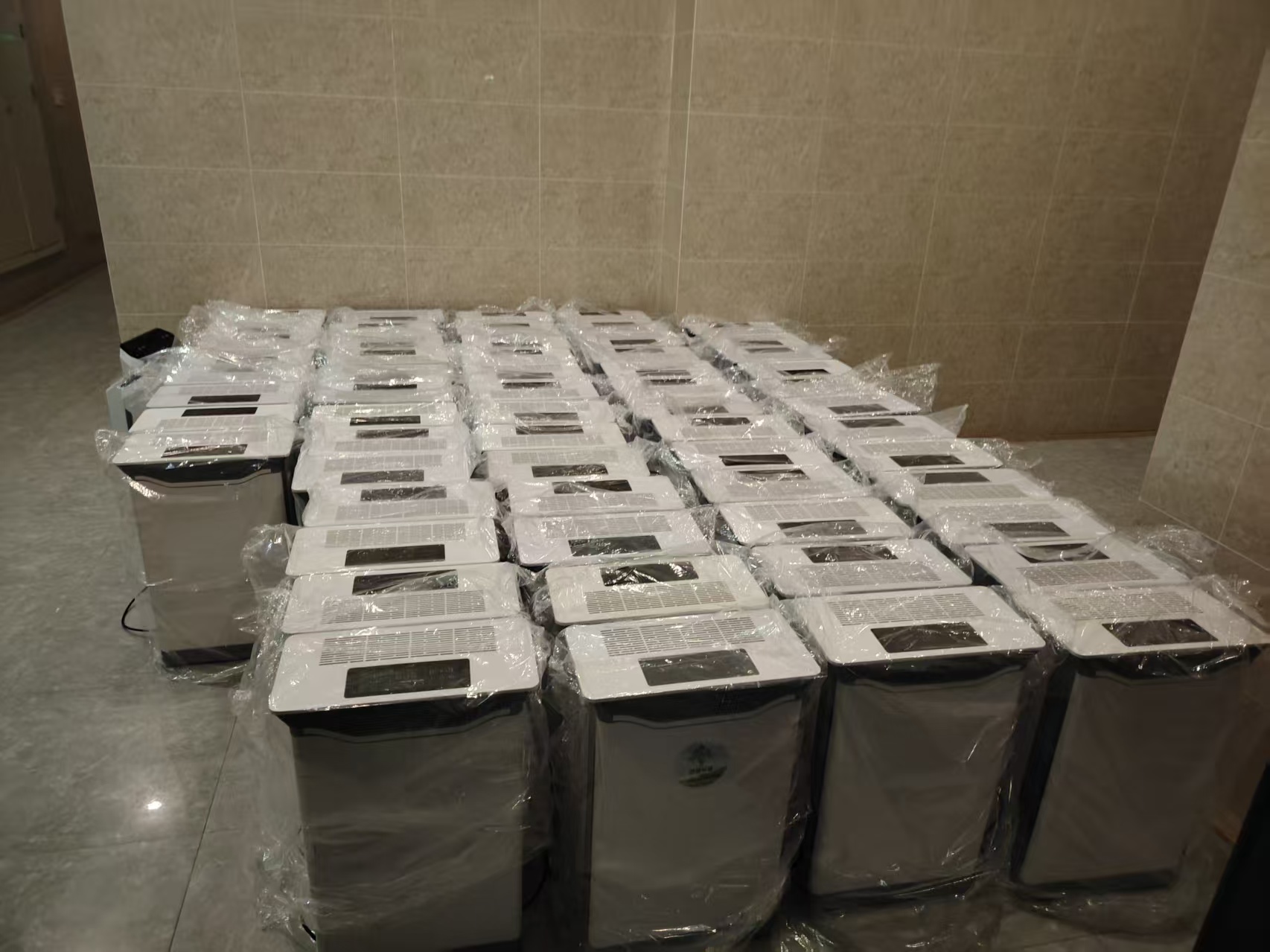 �՚���������U